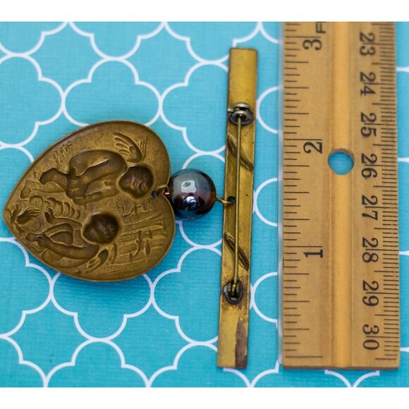 Vintage Angel's Heart Brooch - R30 - Picture 2 of 2